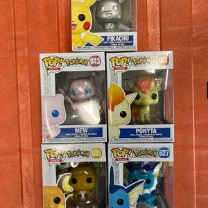 Pokémon lot of pop fiqures